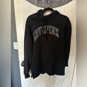 Pink hoodie with pockets. New without tags